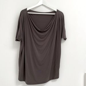 Encircled Evolve Top